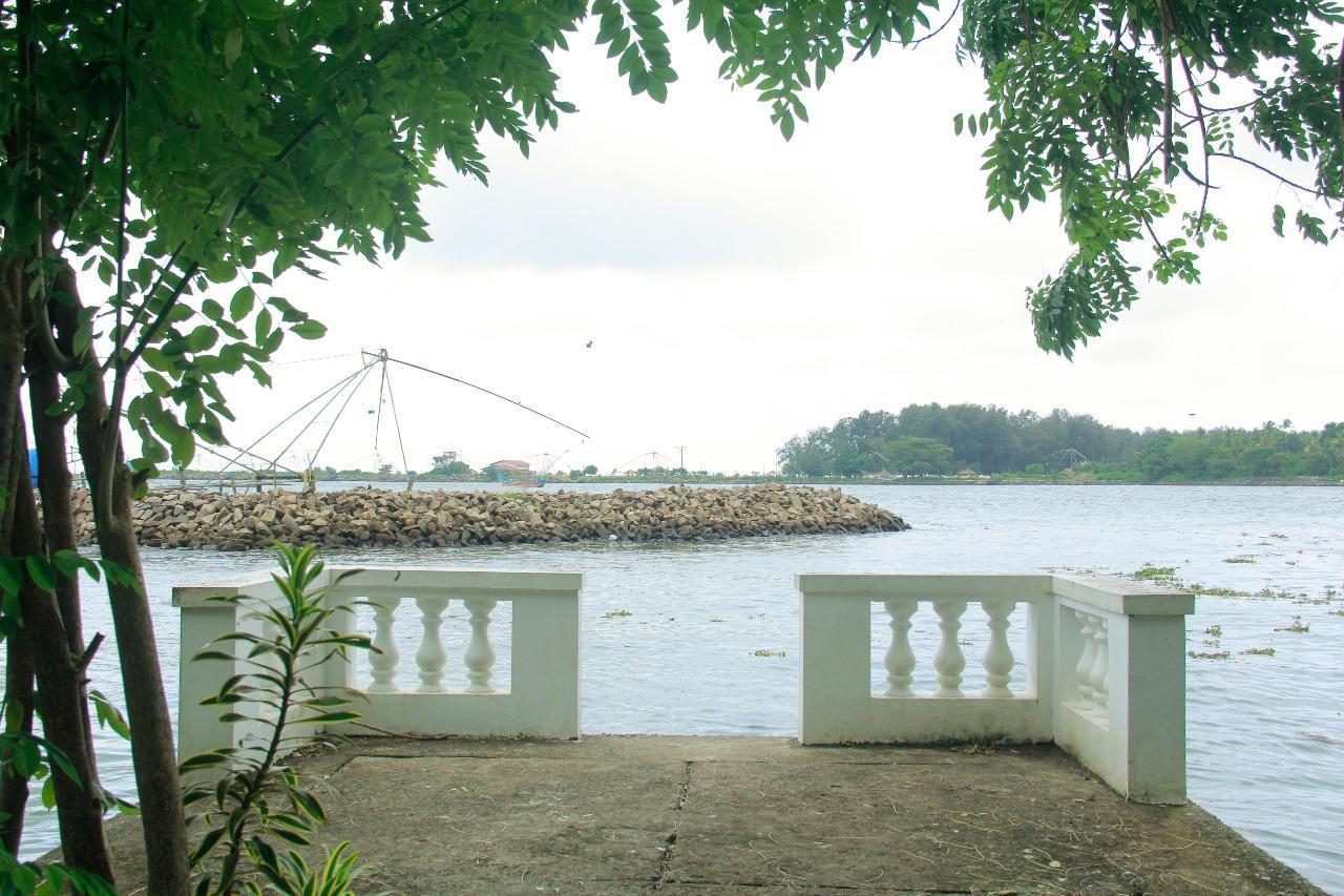 Muziris Harbour View Hotel Kochi Luaran gambar